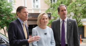 Посольство США в Києві спростувало чутки про закриття Посольство-США-у-Києві-заявило,-що-продовжує-роботу-і-заперечило-"повідомлення-про-інше"