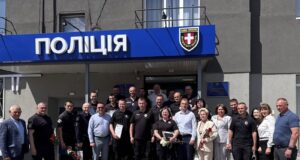 У Нововолинську відзначили восьму річницю проєкту «Поліцейський офіцер громади» Поліцейські-офіцери-Нововолинської-громади-отримали-відзнаки-за-роботу
