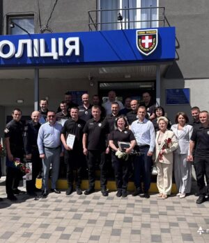 Поліцейські-офіцери-Нововолинської-громади-отримали-відзнаки-за-роботу