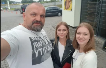 Нардеп Василь Вірастюк підробляє водієм BlaBlaCar Нардеп Василь Вірастюк підробляє водієм BlaBlaCar