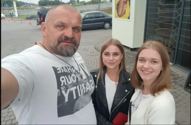 Нардеп Василь Вірастюк підробляє водієм BlaBlaCar Нардеп Василь Вірастюк підробляє водієм BlaBlaCar