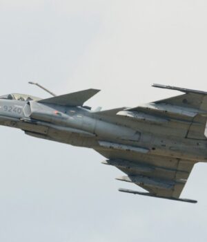 saab_jas_39_gripen_britaniya_gettyimages_835862684_41d94e836015041e0828e413f5446f0c_1300x820.jpg Українські пілоти вже навчаються на винищувачах Gripen