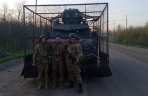 Водії на фронті: небезпечні дороги та рятування поранених «Ти-ж-не-розвернешся-і-не-покинеш-пацанів»-Фронтові-історії-від-водіїв,-які-їздять-під.