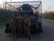 Водії на фронті: небезпечні дороги та рятування поранених «Ти-ж-не-розвернешся-і-не-покинеш-пацанів»-Фронтові-історії-від-водіїв,-які-їздять-під.