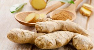 Дієтологи назвали 8 продуктів, які знімають запалення ефективніше, ніж імбир Дієтологи-назвали-8-продуктів,-які-знімають-запалення-ефективніше,-ніж-імбир