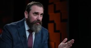 Освіта в Україні під час війни: виклики та нові можливості Українська-школа-у-час-війни:-підземні-споруди,-дистанційне-навчання-та-дефіцит-вчителів-Інтерв’ю-з-міністром.