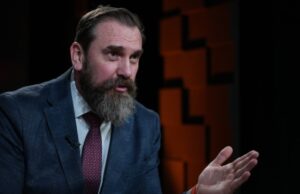 Освіта в Україні під час війни: виклики та нові можливості Українська-школа-у-час-війни:-підземні-споруди,-дистанційне-навчання-та-дефіцит-вчителів-Інтерв’ю-з-міністром.