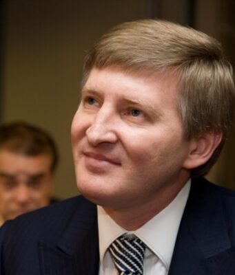 Рінат Ахметов: Майбутнє України та відновлення Донбасу в інтерв’ю The Guardian Рінат-Ахметов-в-інтерв’ю-the-guardian-–-про-Зеленського,-Донбас-і-майбутнє-України.-Реакції