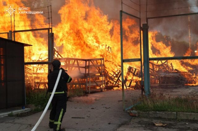 Росія атакувала Харків ракетами і дронами: в місті виникли пожежі, серед поранених – діти Росія-атакувала-Харків-ракетами-і-дронами:-в-місті-виникли-пожежі,-серед-поранених-–-діти