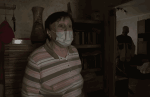 “Хай би вони зд**ли”: жителька Києва дивом врятувалась під час обстрілу та емоційно звернулась до... “Хай-би-вони-зд**ли”:-жителька-Києва-дивом-врятувалась-під-час-обстрілу-та-емоційно-звернулась-до.