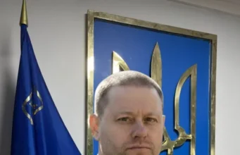 Керівнику сервісного центру МВС на Київщині подарували майже 650 тисяч грн Керівнику сервісного центру МВС на Київщині подарували майже 650 тисяч грн