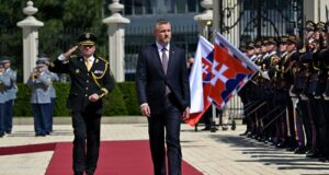 Словаччина вважає, що Україні зарано говорити про вступ до ЄС Без миру з РФ до ЄС зась? Президент Словаччини назвав умову для України