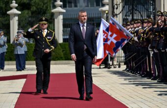 Словаччина вважає, що Україні зарано говорити про вступ до ЄС Без миру з РФ до ЄС зась? Президент Словаччини назвав умову для України