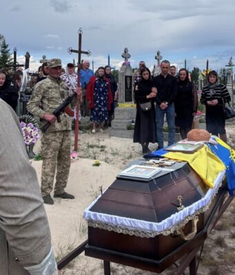 У Залісах на Ковельщині провели в останній шлях Героя Михайла Ковальчука У-Залісах-на-Ковельщині-провели-в-останній-шлях-Героя-Михайла-Ковальчука