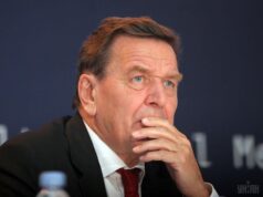 Шредера, якого Путін висував переговірником від ЄС, помітили в Москві, – ЗМІ Шредера,-якого-Путін-висував-переговірником-від-ЄС,-помітили-в-Москві,-–-ЗМІ