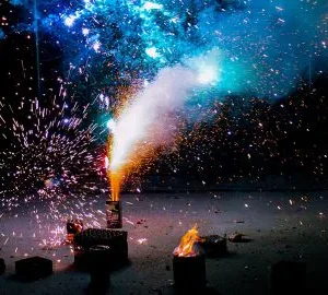 Поліція-перевіряє-запуск-феєрверка-в-Одесі-під-час-воєнного-стану