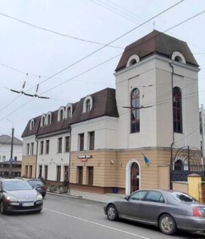Фірма-з-орбіти-Палиці-придбала-будівлю-в-історичній-частині-Луцька Фірма-з-орбіти-Палиці-придбала-будівлю-в-історичній-частині-Луцька