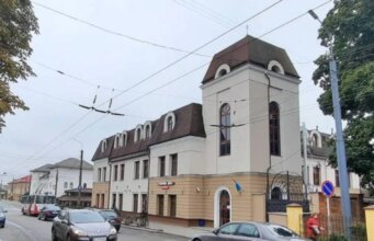 Фірма з орбіти Палиці придбала будівлю в історичній частині Луцька Фірма-з-орбіти-Палиці-придбала-будівлю-в-історичній-частині-Луцька