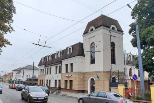 Фірма з орбіти Палиці придбала будівлю в історичній частині Луцька Фірма-з-орбіти-Палиці-придбала-будівлю-в-історичній-частині-Луцька