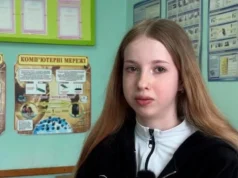 Школярка з Житомирщини створила смарт-браслет для незрячих Школярка з Житомирщини створила смарт-браслет для незрячих