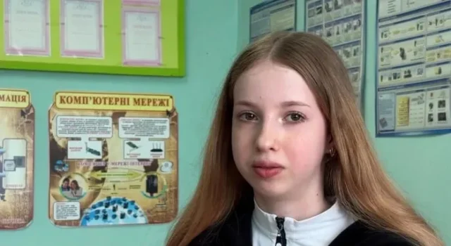 Школярка з Житомирщини створила смарт-браслет для незрячих Школярка з Житомирщини створила смарт-браслет для незрячих