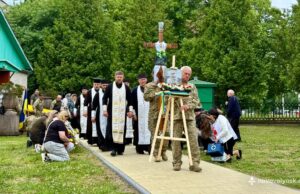 Прощання з Героями: Віталієм Ткачовим та Максимом Медведчуком у Нововолинську Нововолинська-громада-попрощалася-з-двома-полеглими-воїнами