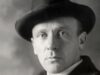 У Києві демонтували пам’ятник Михайлу Булгакову: нові рішення щодо культурної спадщини У-Києві-демонтували-пам’ятник-Михайлові-Булгакову,-якого-в-Україні-визнали-російським-імперцем-та-українофобом