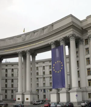 МЗС офіційно передасть відкритий лист Зеленського до Кремля дипломатичними каналами