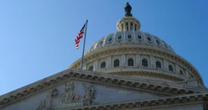 США виділили 8 мільярдів доларів військової допомоги Україні Палата-представників-США-схвалила-8-мільярдів-доларів-допомоги-Україні-та-нові-санкції-проти-рф
