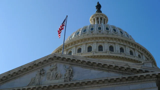 США виділили 8 мільярдів доларів військової допомоги Україні Палата-представників-США-схвалила-8-мільярдів-доларів-допомоги-Україні-та-нові-санкції-проти-рф