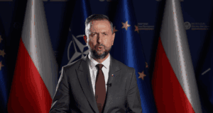 Міністр оборони Польщі закликав Україну вшановувати сучасних військових, а не УПА Міністр-оборони-Польщі-закликав-Україну-вшановувати-сучасних-військових,-а-не-УПА
