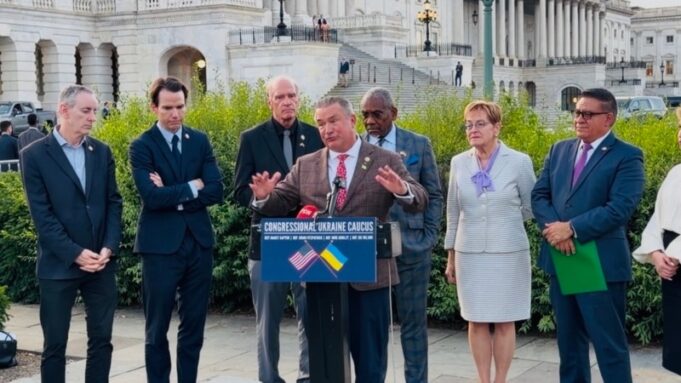 Палата представників США ухвалила законопроєкт про підтримку України та санкції проти Росії «Допомога-вже-в-дорозі»:-Палата-представників-США-схвалила-законопроєкт-на-підтримку-України