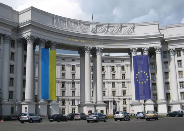 Україна вибачилася перед Грецією за інцидент з морським безпілотником Україна-офіційно-вибачилася-перед-Грецією-за-морський-безпілотник