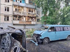 Ракетний обстріл Запоріжжя: двоє загиблих та семеро поранених Двоє-малих-дітей-серед-постраждалих-від-атаки-рф-на-Запоріжжя,-знищено-тепловоз