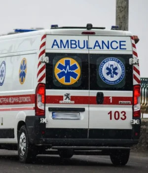 На Буковині обвалився міст з дітьми під час екскурсії, є госпіталізовані