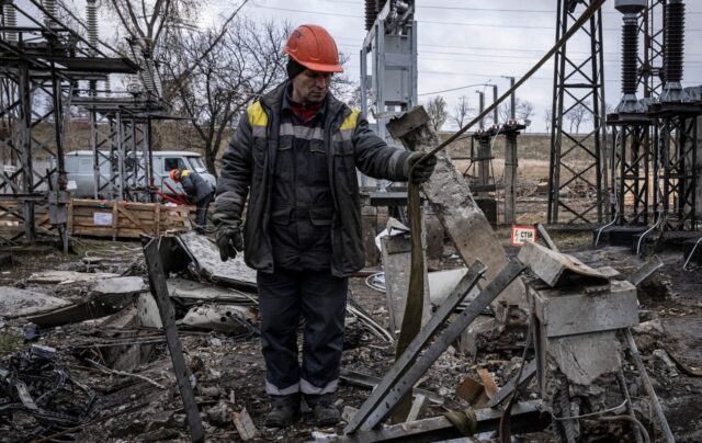 В Україні розпочалися нові заходи з енергозбереження Росіяни двічі атакували шахту ДТЕК на Дніпропетровщині, є постраждалий