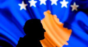Косово проводить треті парламентські вибори за рік amid політичної кризи Косово проводить дострокові вибори після місяців політичного паралічу