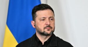 Зеленський передав Путіну повідомлення через Абрамовича: можливість двосторонньої зустрічі ЗМІ дізналися ім’я олігарха, через якого Зеленський передавав послання Путіну