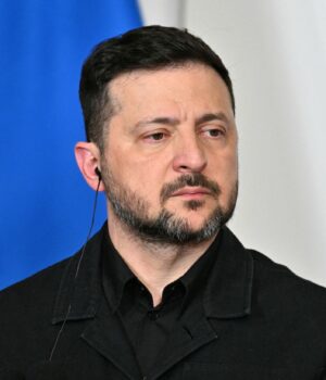 ЗМІ дізналися ім’я олігарха, через якого Зеленський передавав послання Путіну