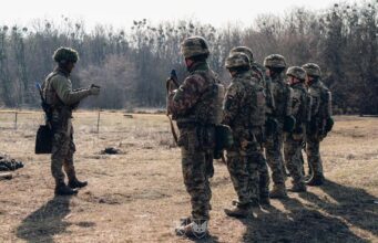 Більшість українців підтримують припинення вогню за умови появи військ Європи біля фронту, – опитування Більшість-українців-підтримують-припинення-вогню-за-умови-появи-військ-Європи-біля-фронту,-–-опитування