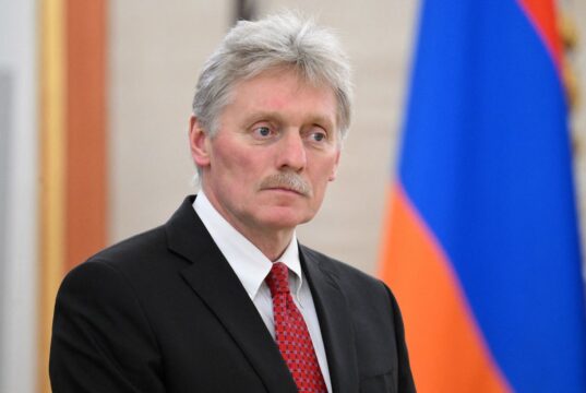 Кремль виключає можливість мирних переговорів з Україною У Путіна заявили про неможливість діалогу з Києвом і назвали “причину”