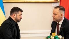 Польща розглядає питання позбавлення Зеленського Ордену Білого Орла Чи-забере-Польща-нагороду-у-Зеленського?-Після-рішення-Капітули-Ордена-Білого-Орла-слово-за-Навроцьким