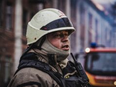 Масована атака дронів на Харківщину: п’ятеро загиблих у Чугуєві та десятки постраждалих у Харкові У Харкові зафіксували серію влучань ворожих БПЛА: що відомо про наслідки