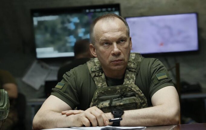 ЗСУ затвердили концепцію розвитку ракетних військ та артилерії до 2030 року Сирський поставив задачу створити ракети з ураженням до 2000 кілометрів