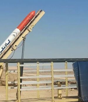 В Ірані-заявили,-що атакують-цілі-США-на Близькому-Сході-ракетами-та БпЛА В Ірані-заявили,-що атакують-цілі-США-на Близькому-Сході-ракетами-та БпЛА