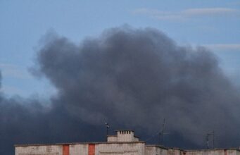 РФ атакує дронами один з обласних центрів: лунають вибухи РФ атакує-дронами-один-з обласних-центрів:-лунають-вибухи