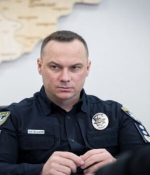 Росія-вербує-дівчат-для-вбивств-військових:-вже-зафіксовано-6-випадків,-–-поліція
