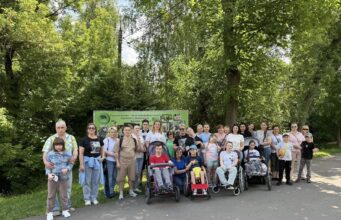 Екскурсія до Луцького зоопарку для сімей з дітьми з інвалідністю Родини,-які-отримують-послуги-у-Центрі-життєстійкості-відвідали-Луцький-зоопарк