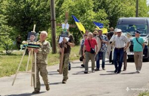 В Нововолинську вшанували пам’ять Захисника Сергія Бабкіна Нововолинська-громада-попрощалася-з-воїном-Сергієм-Бабкіним