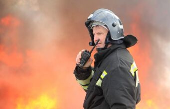 Атака безпілотників призвела до зупинки Куйбишевського нафтопереробного заводу в Росії Після атаки дронів у Росії зупинився ще один великий НПЗ, – Reuters